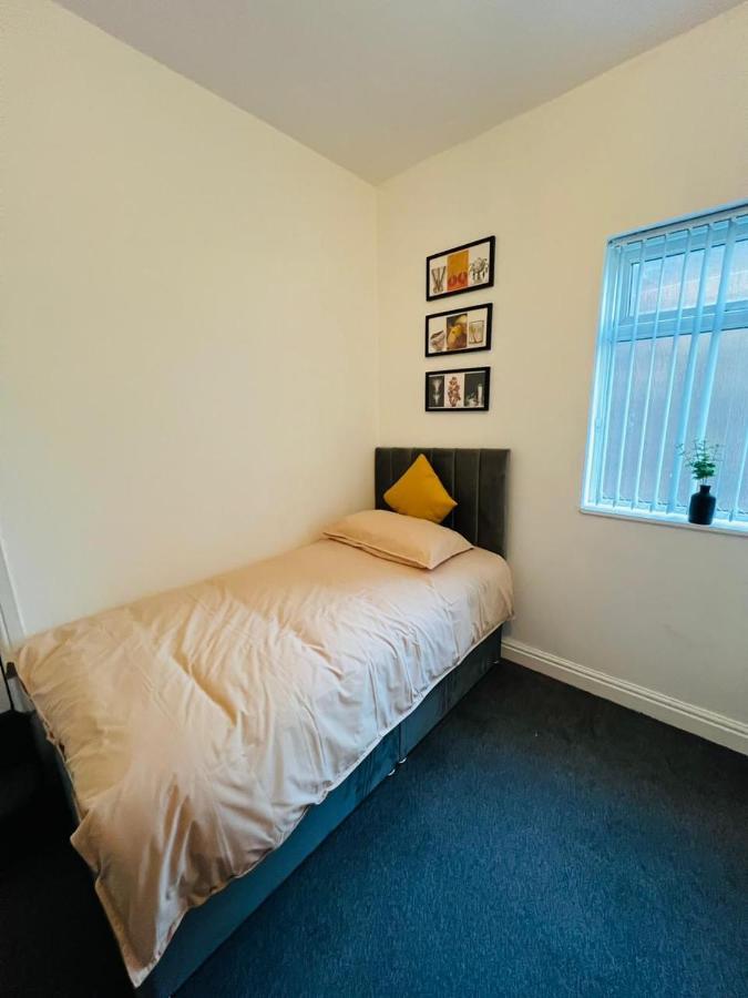 Luxury Double & Single With En-suite Private Bathroom In Centre On Trent Stoke-on-Trent